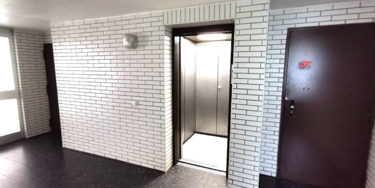 Treppenhaus-Aufzug